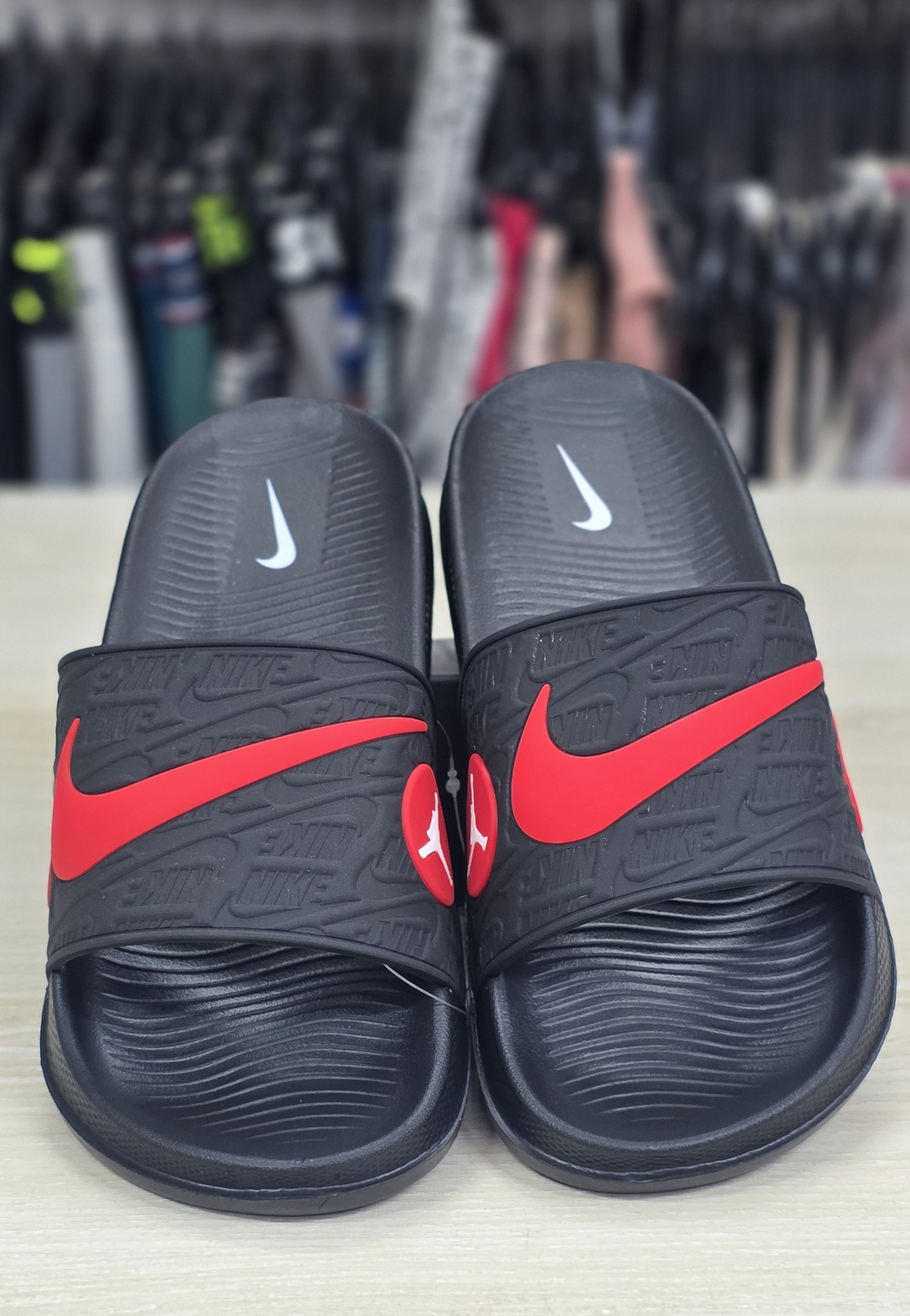 NIKE SLIDER