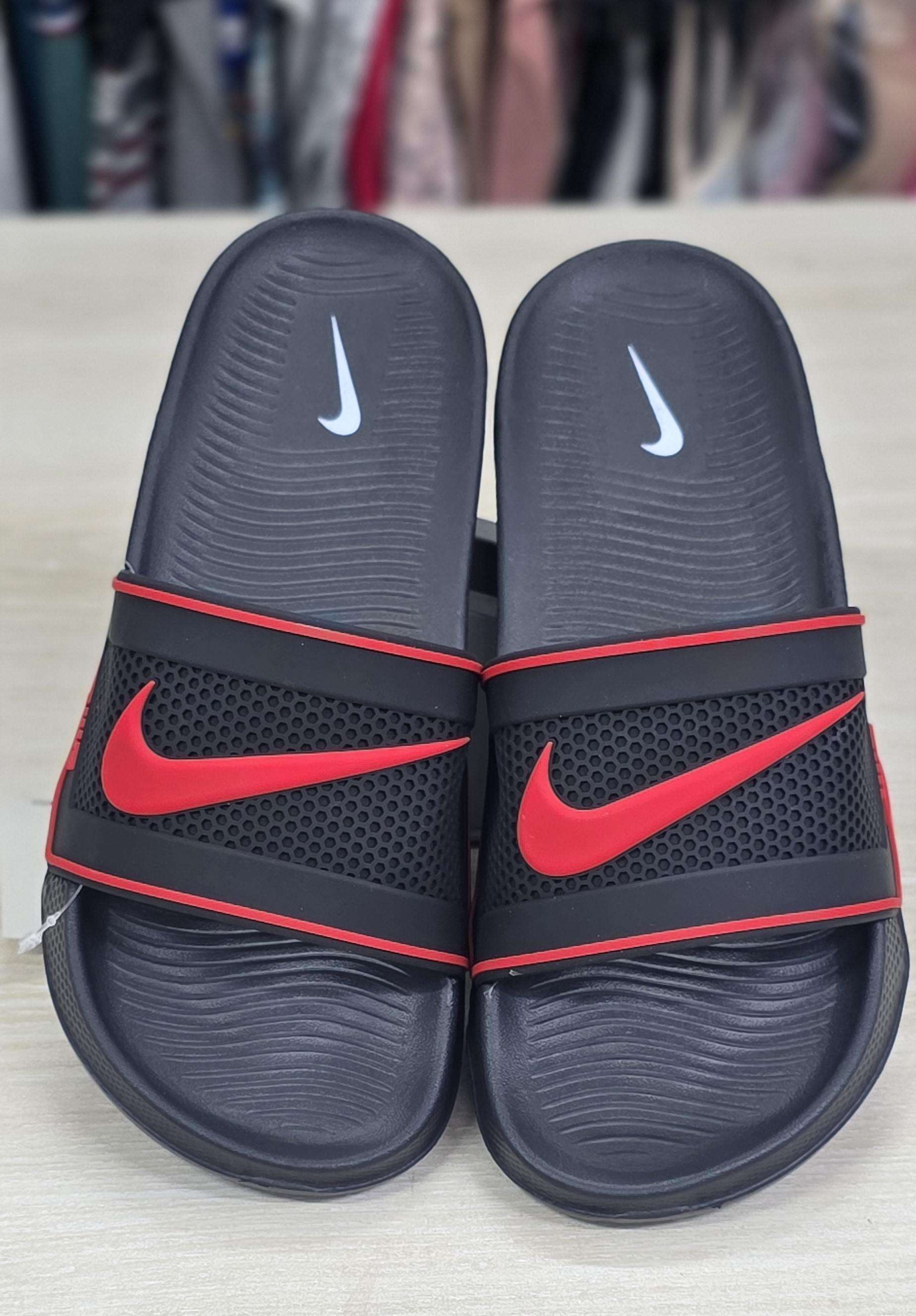 NIKE SLIDER